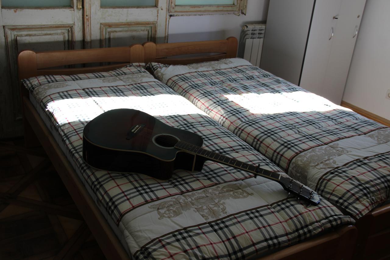 Hostel MIF Ivano-Frankivsk Buitenkant foto