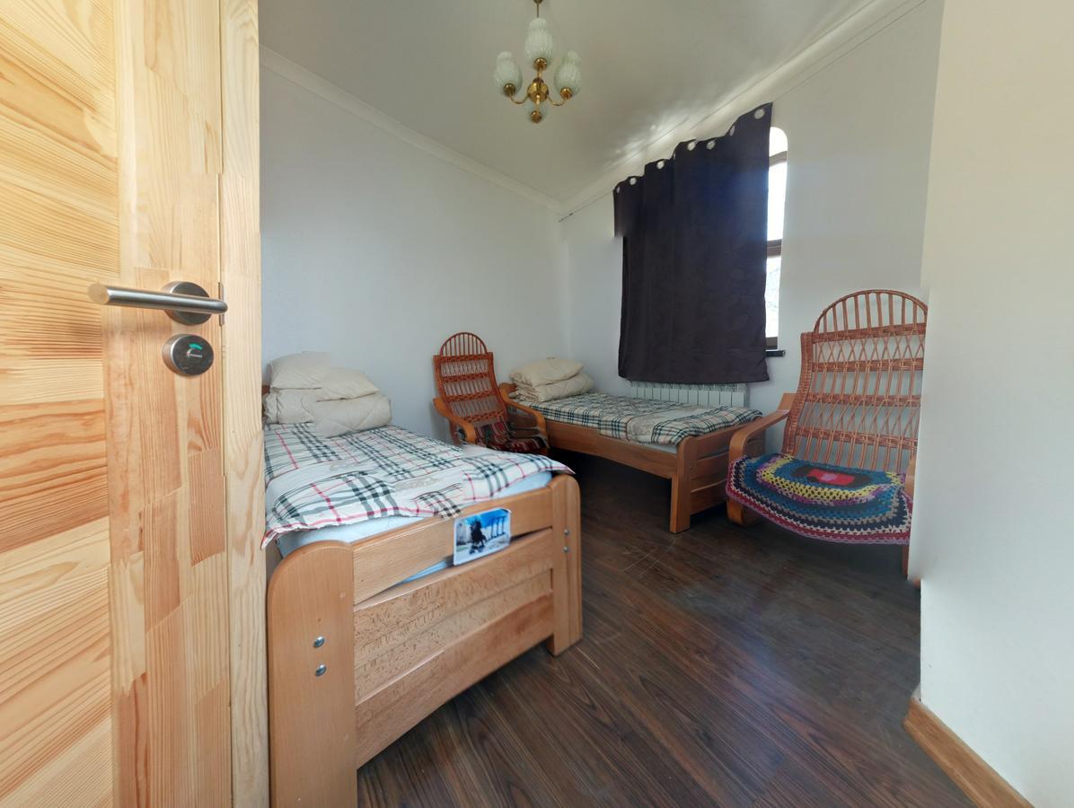 Hostel MIF Ivano-Frankivsk Buitenkant foto