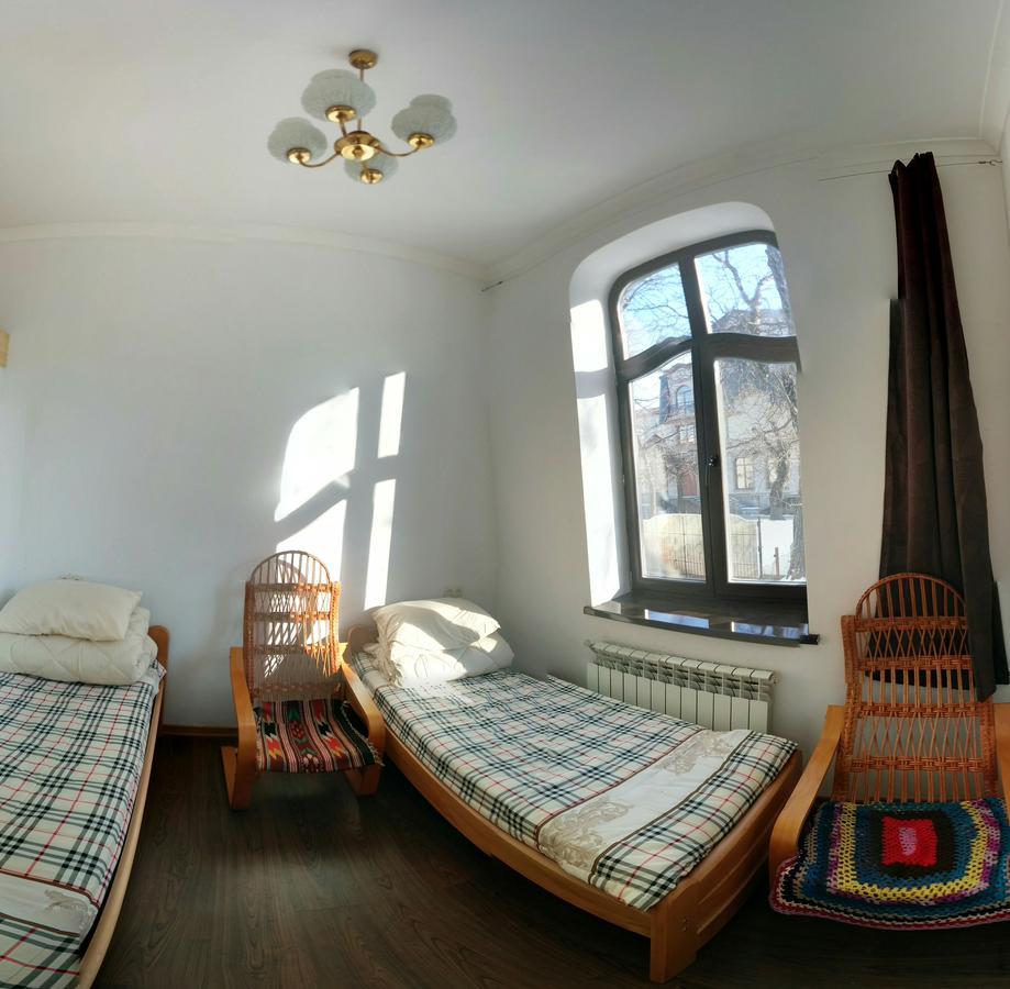 Hostel MIF Ivano-Frankivsk Buitenkant foto